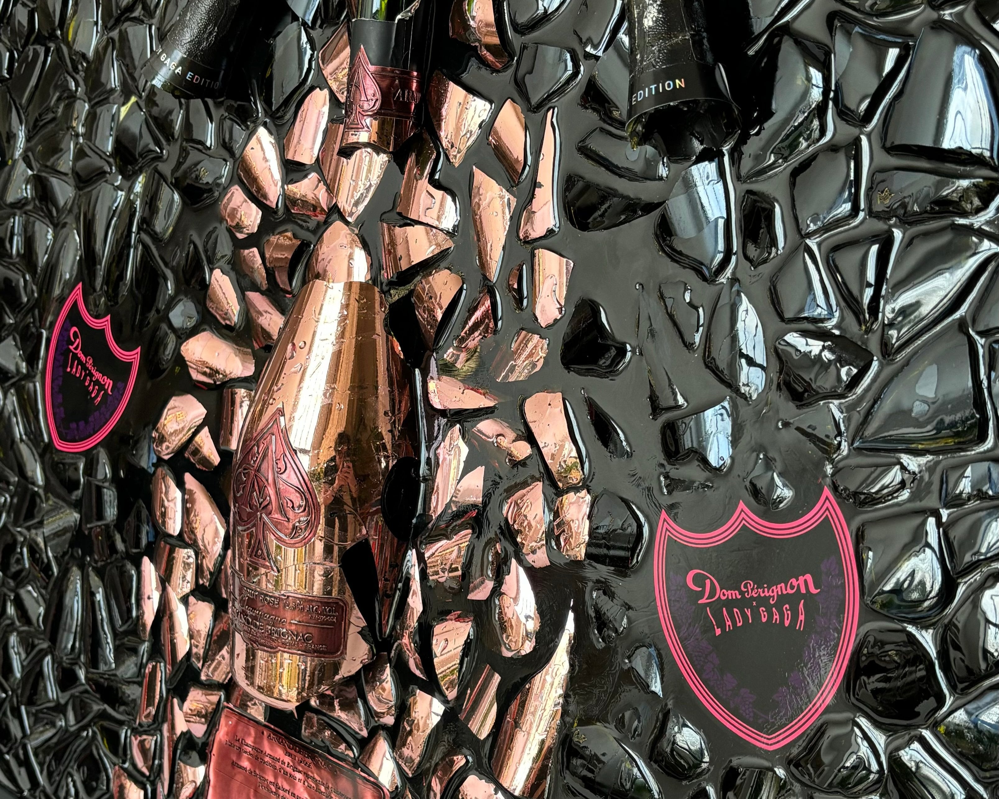 Cadre mixte Dom pérignon rosé lady gaga Luminous x Armand de Brignac rosé